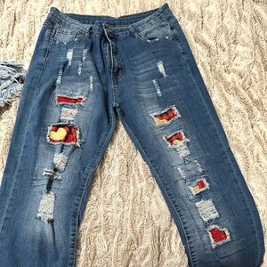 Stylish Blue Distressed Women Jeans